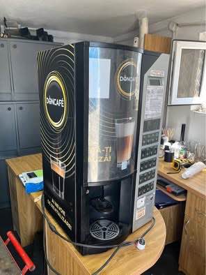 Wittenborg 7100 - Automat vending cafea profesional reconditionat - Imagine 2