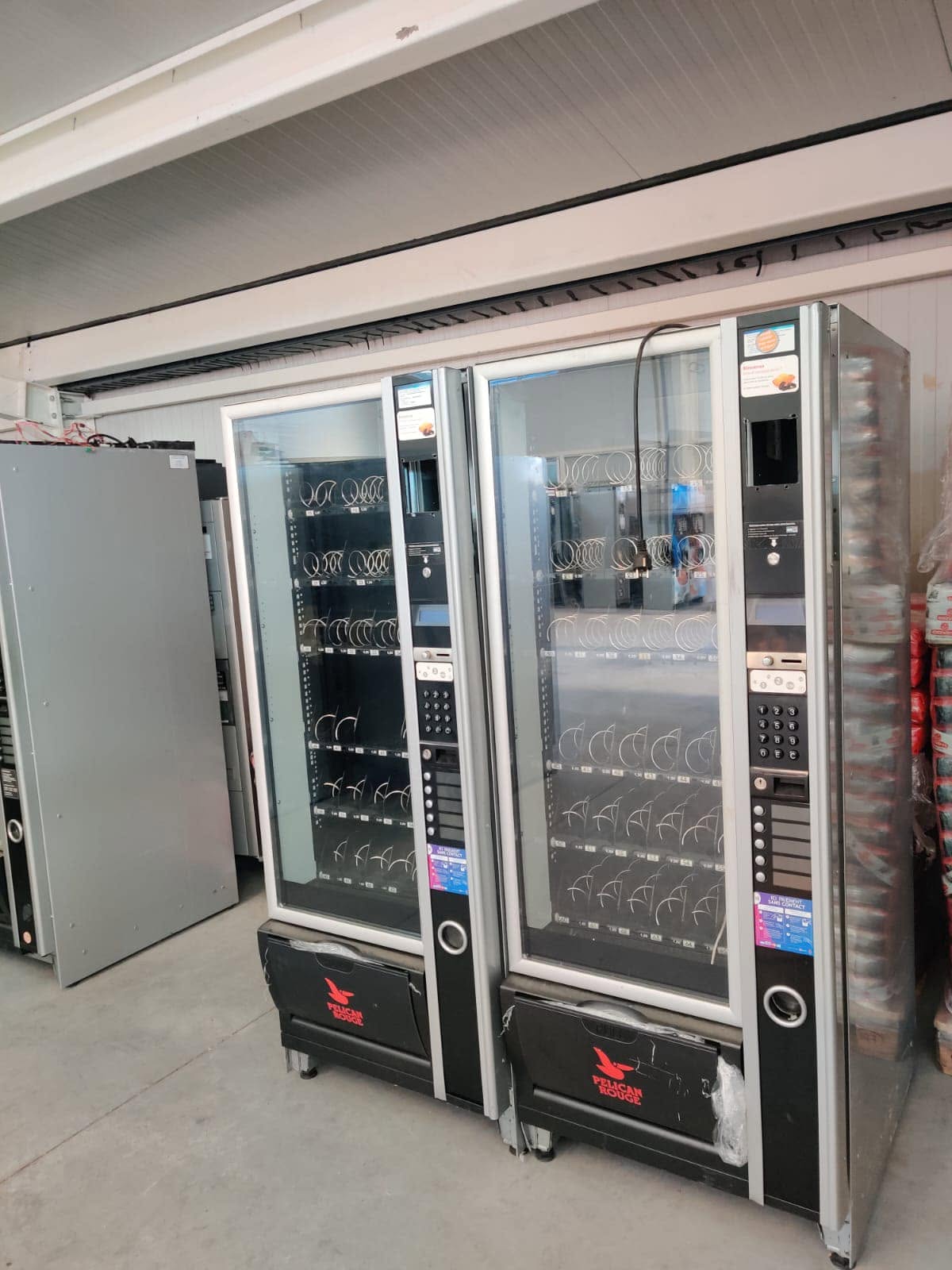 Automate profesionale de cafea si vending - Vanzare, reconditionare, service si mentenanta - Imagine 3