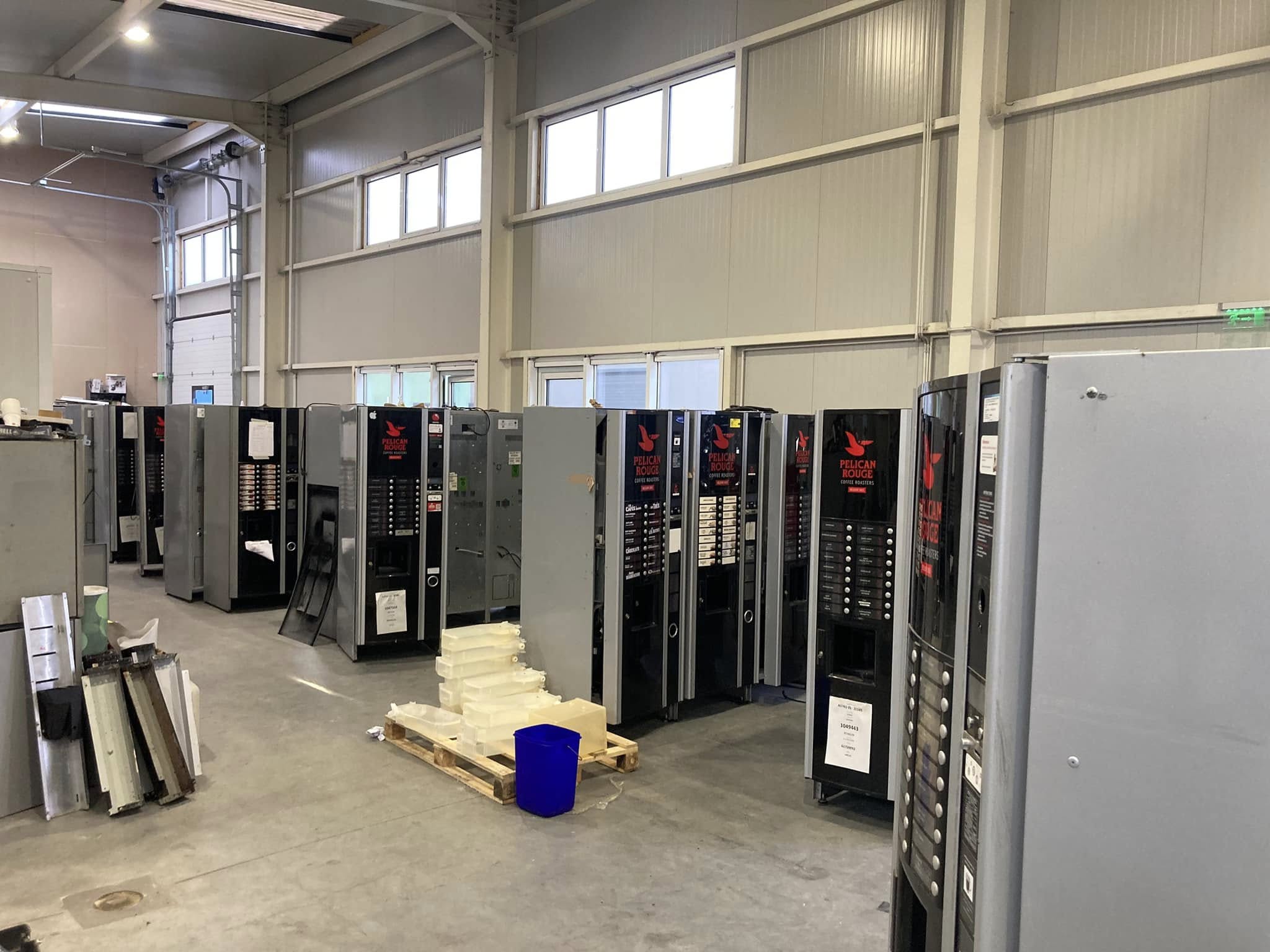 Automate de cafea profesionale, automate vending si service complet din 2002