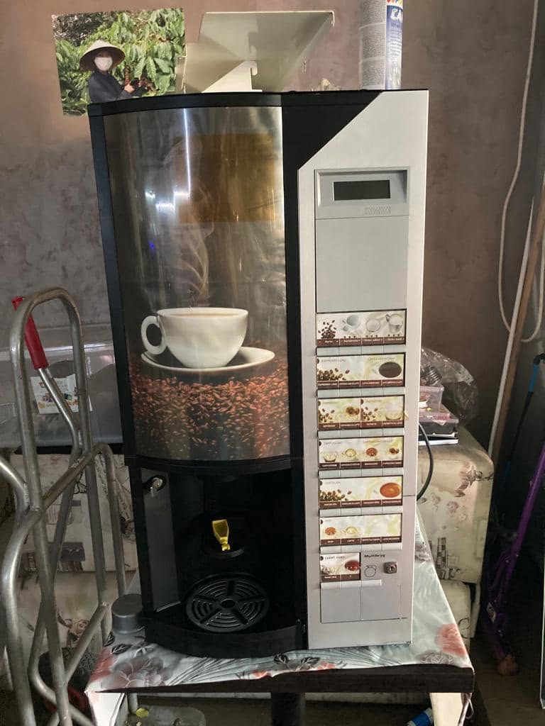 Vanzare automate profesionale de cafea, automate vending si service specializat - Imagine 3