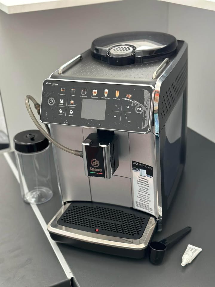 Automate de cafea Saeco profesionale noi si second hand - Imagine 2