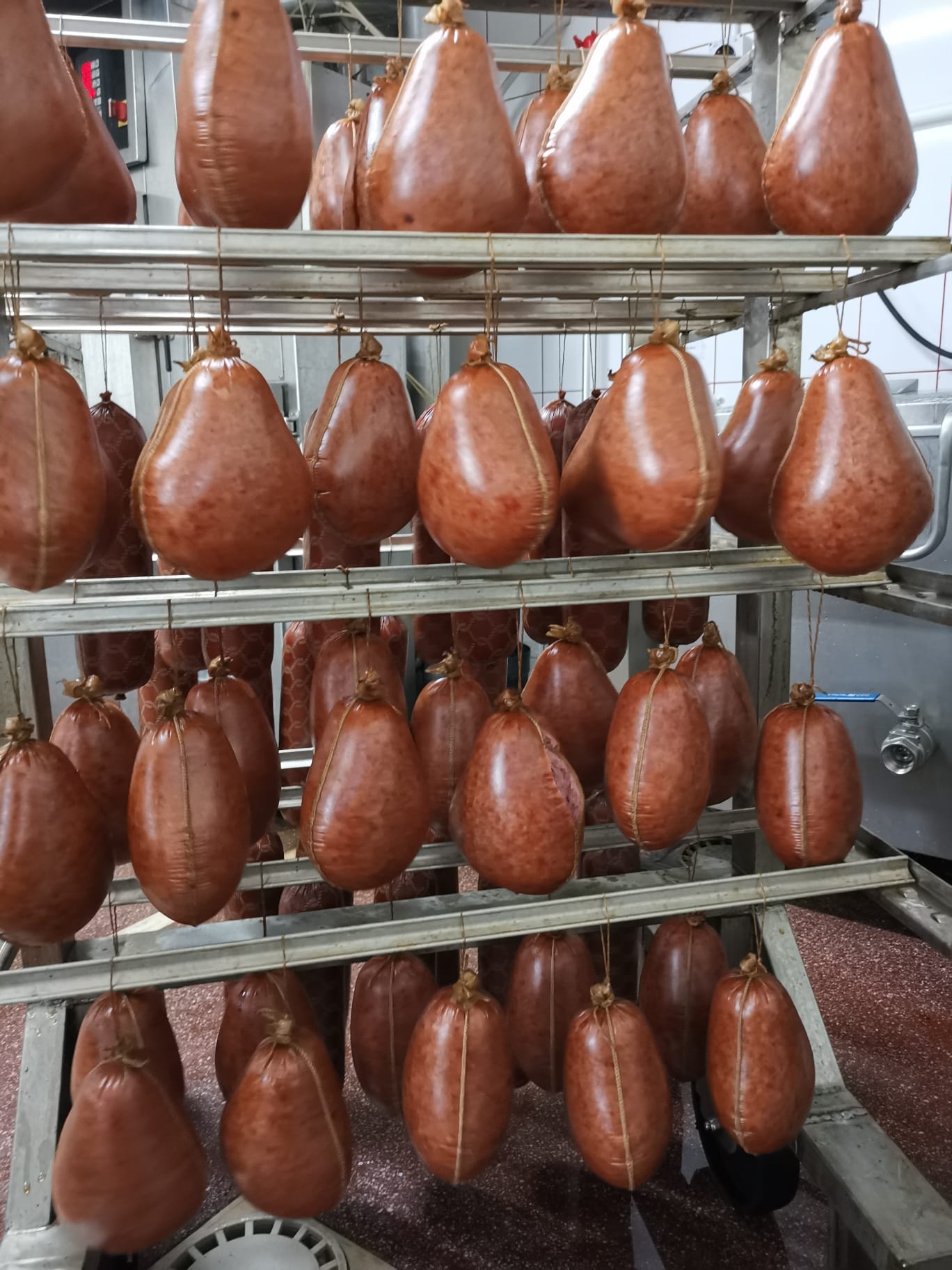 Toba, lebar si preparate traditionale din carne pentru HoReCa - producator mezeluri premium