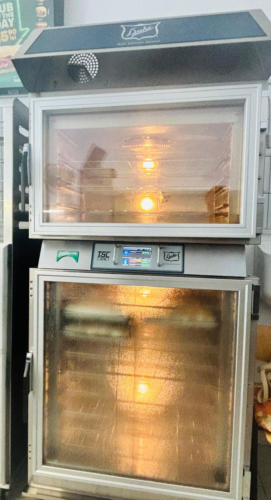 Cuptor electric profesional Duke + dospitor - capacitate mare - stare foarte buna