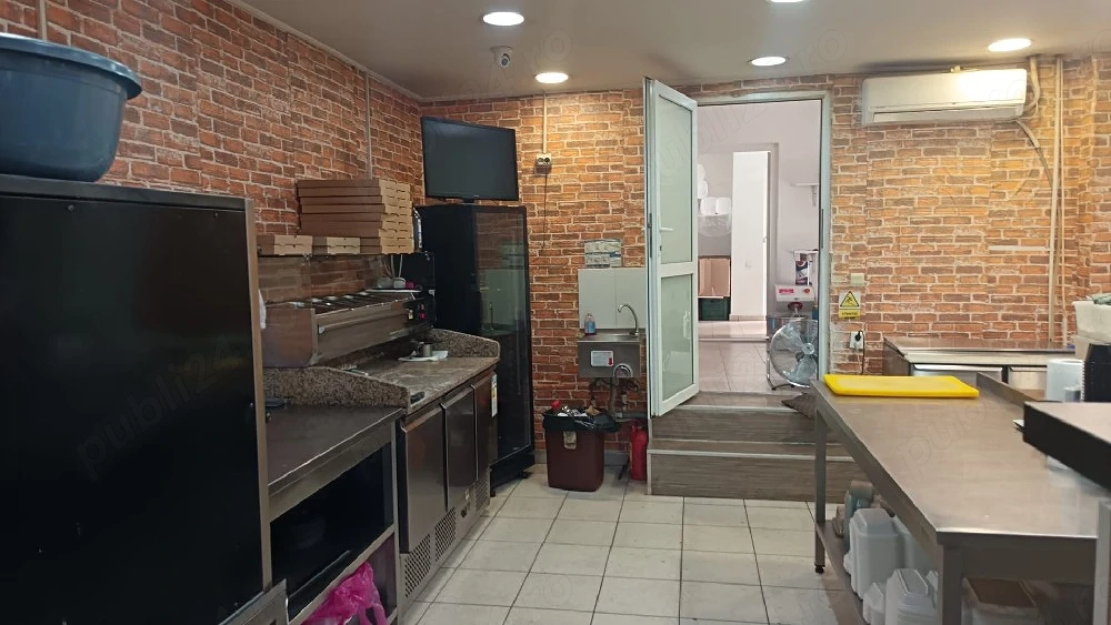 Se vinde afacere la cheie – Pizzerie & Fast-Food complet echipata, zona Mihail Sebastian, Bucuresti - Imagine 3