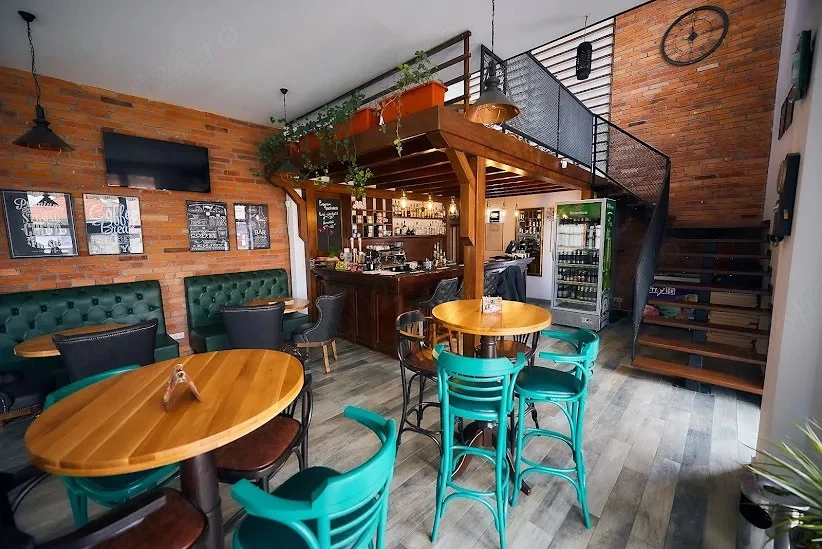 Spatiu comercial de inchiriat Satu Mare - 320 mp ideal pentru restaurant, cafenea, pub sau evenimente - Imagine 2