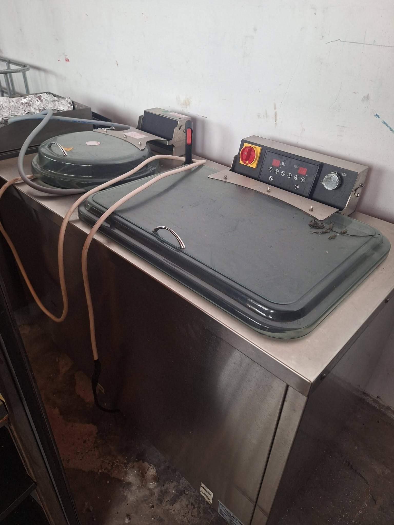 Masina Profesionala pentru Spalat si Uscat Legume si Fructe - Echipament Industrial HoReCa, Aproape Nou - Imagine 4