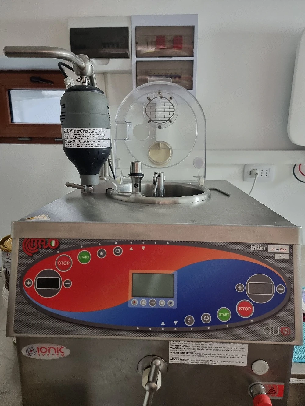 Utilaje profesionale pentru inghetata Gelato | Bravo Trittico, abatitor, vitrine ISA, congelatoare | Pachet complet - Imagine 4