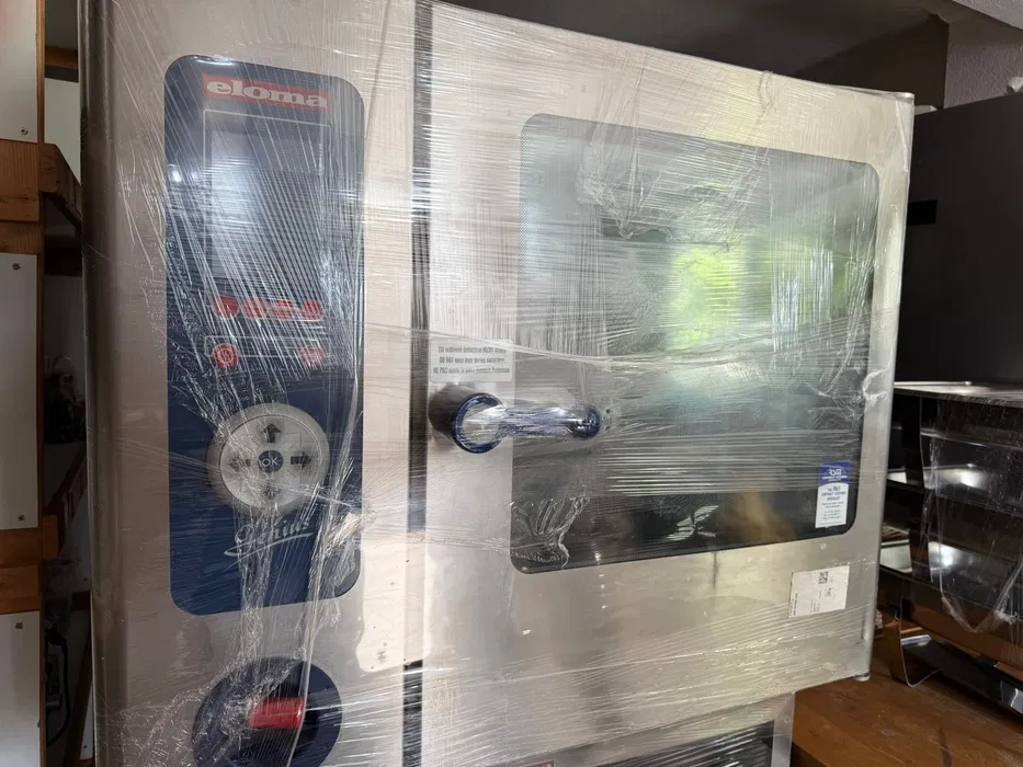 Cuptor profesional Eloma Genius 6-11 Gas pe gaz, 6 tavi GN 1/1, convectie si abur