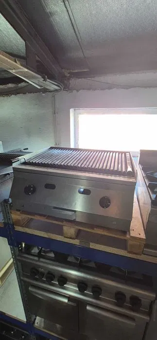Grill profesional cu roca vulcanica linia 600, gratar HoReCa electric pentru restaurante si catering - Imagine 2