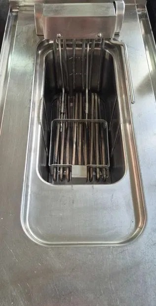 Friteuza electrica profesionala MKN Optima 700, 380V, 12.5L, echipament HoReCa pentru restaurante