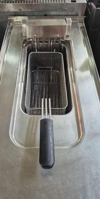 Friteuza electrica profesionala MKN Optima 700, 380V, 12.5L, echipament HoReCa pentru restaurante - Imagine 2