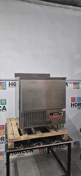 Abatitor profesional Blast Chiller pentru racire si congelare rapida in restaurante HoReCa - Imagine 2